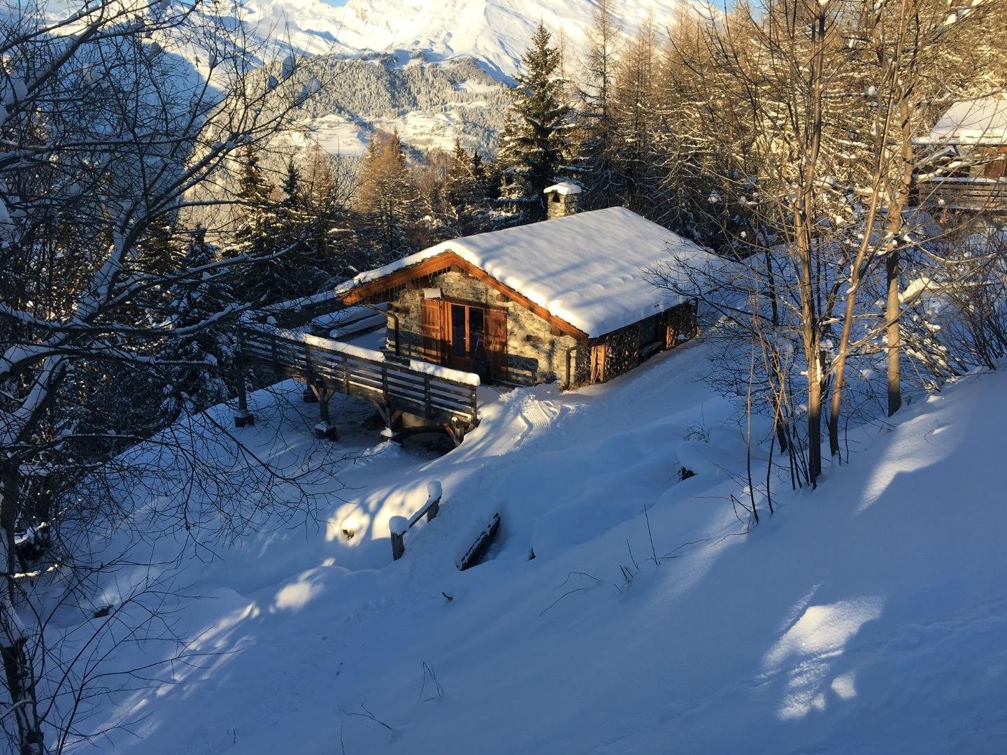 Le chalet vu depuis le parking